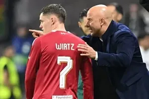 Arne Slot và ngôi sao đang tỏa sáng ở Premier League Florian Wirtz