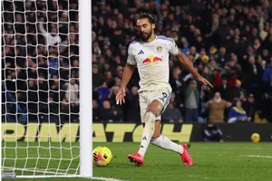 Calvert-Lewin ghi bàn trong chiến thắng Chelsea 3-1