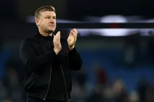 HLV Karl Robinson khẳng định Salford đã mạnh mẽ hơn khi trở lại nơi họ từng thua Man.City 0-8 ở vòng 3 FA Cup mùa trước.