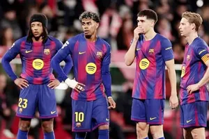 Thất bại thứ 2 trong vòng chưa đầy một tuần khiến Barcelona tụt lại 2 điểm so với Real Madrid.