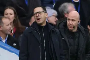 Liam Rosenior cho biết đang học cách phân biệt ai là người có thể tin tưởng và ai không.