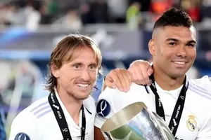 Casemiro liên hệ chuyển đến Italy khi Modric đã ổn định ở Milan