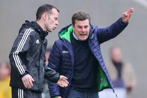 Wolfsburg hy vọng Dieter Hecking trở lại cứu đội bóng khỏi cảnh xuống hạng Bundesliga.