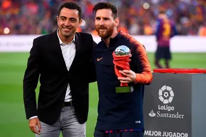 Xavi Hernandez khẳng định chính Chủ tịch Joan Laporta đã ngăn Lionel Messi trở lại Barcelona.