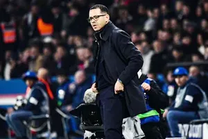 HLV Liam Rosenior cho biết sẽ làm rõ vụ rò rỉ thông tin đội hình xuất phát của Chelsea.