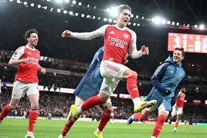 Arsenal thắng 2-0 trước Everton vào ngày thần đồng 16 tuổi Max Dowman trở thành cầu thủ ghi bàn trẻ nhất lịch sử Premier League.