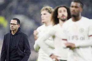 HLV Liam Rosenior thừa nhận rất đau lòng sau khi Chelsea thua 0-3 trước Everton.