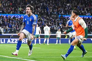 Sandro Tonali tỏa sáng khi ghi bàn và kiến tạo giúp Italy thắng 2-0 trước Bắc Ireland.