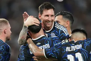 Lionel Messi dẫn dắt đội tuyển Argentina giành chiến thắng 5-0 trước Zambia.