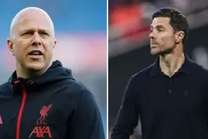 HLV Arne Slot và Xabi Alonso