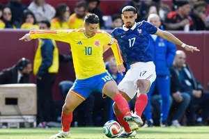 James Rodriguez thi đấu 63 phút trong trận thua 1-3 của Colombia trước Pháp vào Chủ nhật.