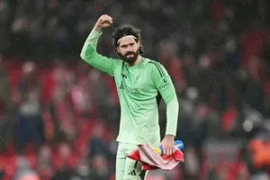 Thủ môn Alisson chấn thương là mất mát lớn cho Liverpool
