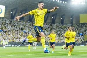 Cristiano Ronaldo ghi 2 bàn giúp Al Nassr giành chiến thắng 5-2 trước Al Najma.