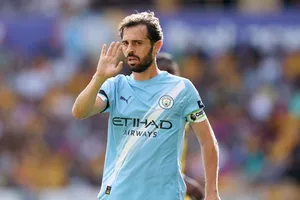 Trợ lý Pep Lijnders ám chỉ mạnh mẽ rằng Bernardo Silva sẽ rời Man.City vào cuối mùa giải.