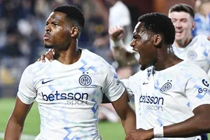 Inter Milan từ chỗ thua trước 2 bàn đã giành chiến thắng 4-3 trên sân Como. Ảnh: beIN SPORTS