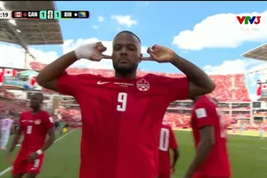 Cyle Larin cuối cùng đã ghi bàn thắng lịch sử cho Canada ở phút 78.
