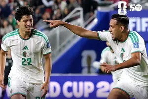 Algeria ngược dòng đánh bại Jordan với tỷ số 2-1 giữ vững hy vọng lọt vào vòng 32 đội.