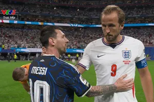 Harry Kane ngậm ngùi chứng kiến Lionel Messi giành quyền vào chung kết.