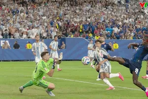 Emiliano Martinez thừa nhận phải thi đấu trong tình trạng đau đớn ở bàn tay phải suốt World Cup.