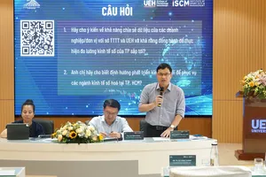 Hội thảo “Nghiên cứu giải pháp Phát triển Kinh tế số TPHCM”.