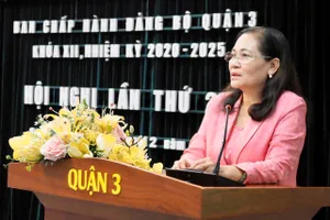 Đồng chí Nguyễn Thị Lệ, Phó Bí thư Thành ủy, Chủ tịch HĐND TPHCM phát biểu tại hội nghị Ban Chấp hành Đảng bộ quận 3 lần thứ 29. Ảnh: HOÀNG HÙNG
