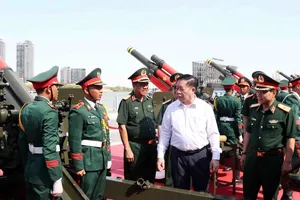 Podcast bản tin tối 20-4: Trưởng Ban Tuyên giáo và Dân vận Trung ương thăm lực lượng tham gia diễu binh, diễu hành