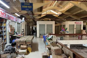 Bản tin trưa 17-6: Đề xuất hỗ trợ tiền điện, nước, chi phí mua sắm trang thiết bị cho tiểu thương | Tài xế xe Jeep gây tai nạn ở Bình Tân khai gì?