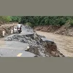 Podcast bản tin tối 6-8: Đường sá xứ Nghệ tan hoang sau lũ | Tạo Facebook giả để lừa đảo hơn 2,2 tỷ đồng