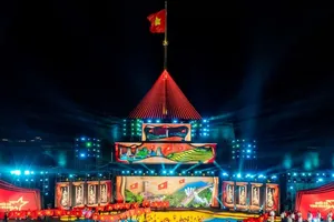 Sợi chỉ đỏ kết nối triệu trái tim Việt