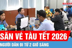 Săn vé tàu Tết Nguyên đán Bính Ngọ, nhiều người đi từ 2 giờ sáng