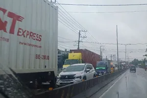 Podcast bản tin tối 22-9: Đồng Nai: Đua với lũ, cứu 17 người bị "túi nước" cô lập; Quốc lộ 1K ùn ứ kéo dài, người dân chật vật di chuyển trong mưa