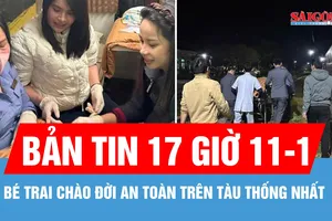 Bản tin 17 giờ 11-1: Chuyến tàu SE4 đón hành khách đặc biệt ngay giữa đêm khuya
