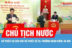 Chủ tịch nước Lương Cường bỏ phiếu tại phường Hoàn Kiếm, TP Hà Nội 