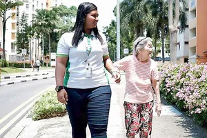 “Đôi bạn thân” Ahmala và Helen Fernandez