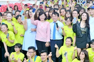 thay đổi Avatar sang biểu tượng tiêu dùng sản phẩm xanh và nhận biết sản phẩm xanh qua điện thoại    Ảnh: CAO THĂNG