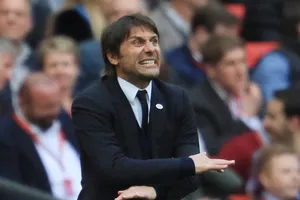 Phút nóng giận của HLV Conte đã đẩy bản thân ông và ban lãnh đạo vào tình huống khá phức tạp.