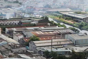                Một số cơ sở sản xuất tại phường Đông Hưng Thuận, quận 12             Ảnh: THÀNH TRÍ