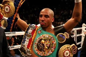 Andre Ward đang bay cao sau chiến thắng trước Sergri Kovalev.