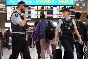 An ninh được tăng cường tại sân bay Sydney sau khi âm mưu tấn công khủng bố bị phá. Ảnh: THE AUSTRALIAN