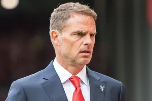 “Cứu tinh” của De Boer