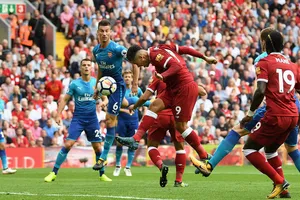 Roberto Firmino (giữa).