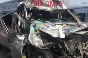 Tai nạn giao thông trên đường cao tốc làm 4 người bị thương