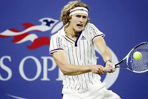 Ngôi sao đang lên Zverev bất ngờ bị loại sớm