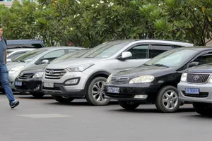 TPHCM đang xây dựng đề án thí điểm chuyển xe công của một số sở ngành, quận huyện  về Công ty Dịch vụ Công ích TNXP quản lý rồi thuê lại để sử dụng cho công việc chung