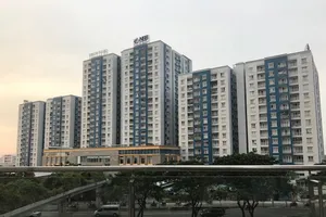 Hiện nhiều đối tượng được thụ hưởng chính sách nhà ở xã hội phải vay thương mại để mua nhà ở                                                           (Dự án nhà ở vừa túi tiền tại quận 8)                                 Ảnh: Huy Anh