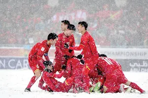 U.23 Việt Nam ăn mừng bàn gỡ hòa 1-1 vào lưới U.23 Uzbekistan trong trận chung kết giải U.23 châu Á 2018 nhờ công của Quang Hải       Ảnh: H.A.