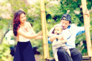 Hãy quan tâm đến các thành viên trong gia đình,  nhất là với nhận thức của trẻ em         Ảnh: DŨNG PHƯƠNG