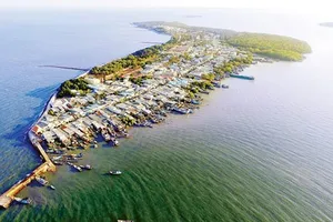 Xã đảo Thạnh An nhìn từ trên cao