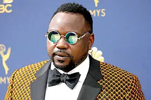 Brian Tyree Henry gặp Millie Bobby Brown trong Godzilla vs. Kong