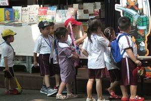 Những đứa con đều là món quà thiêng liêng mà tạo hóa ban tặng  cho mỗi người chúng ta